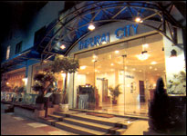 Thipurai City Hotel